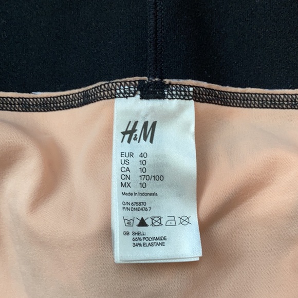 H&M Bikini Bottoms - Picture 3 of 4